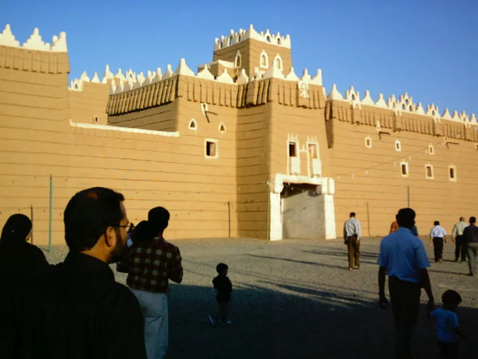 عمارة حصن تقليدي في نجران
